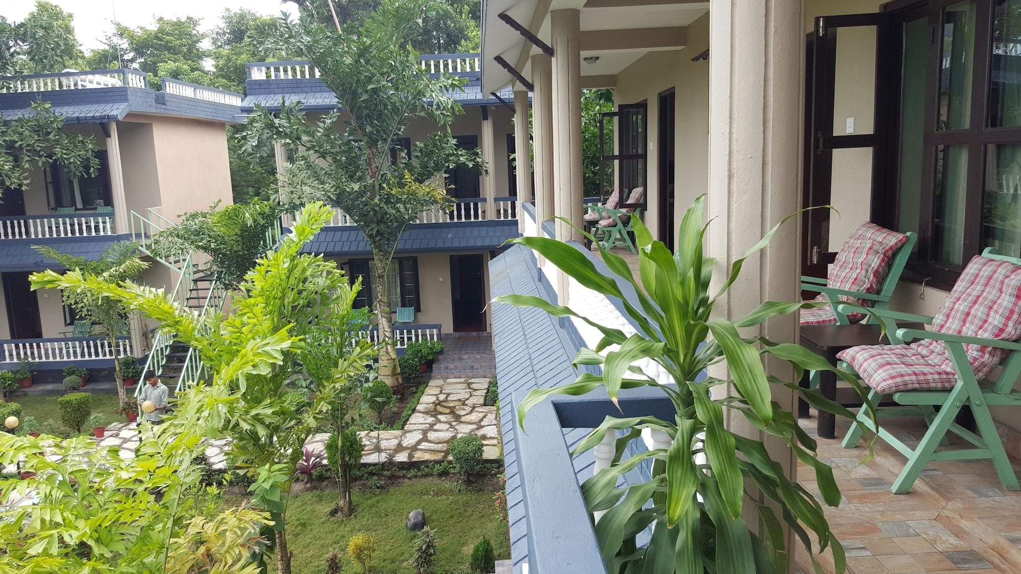 Chitwan Village Resort Sauraha Exterior photo