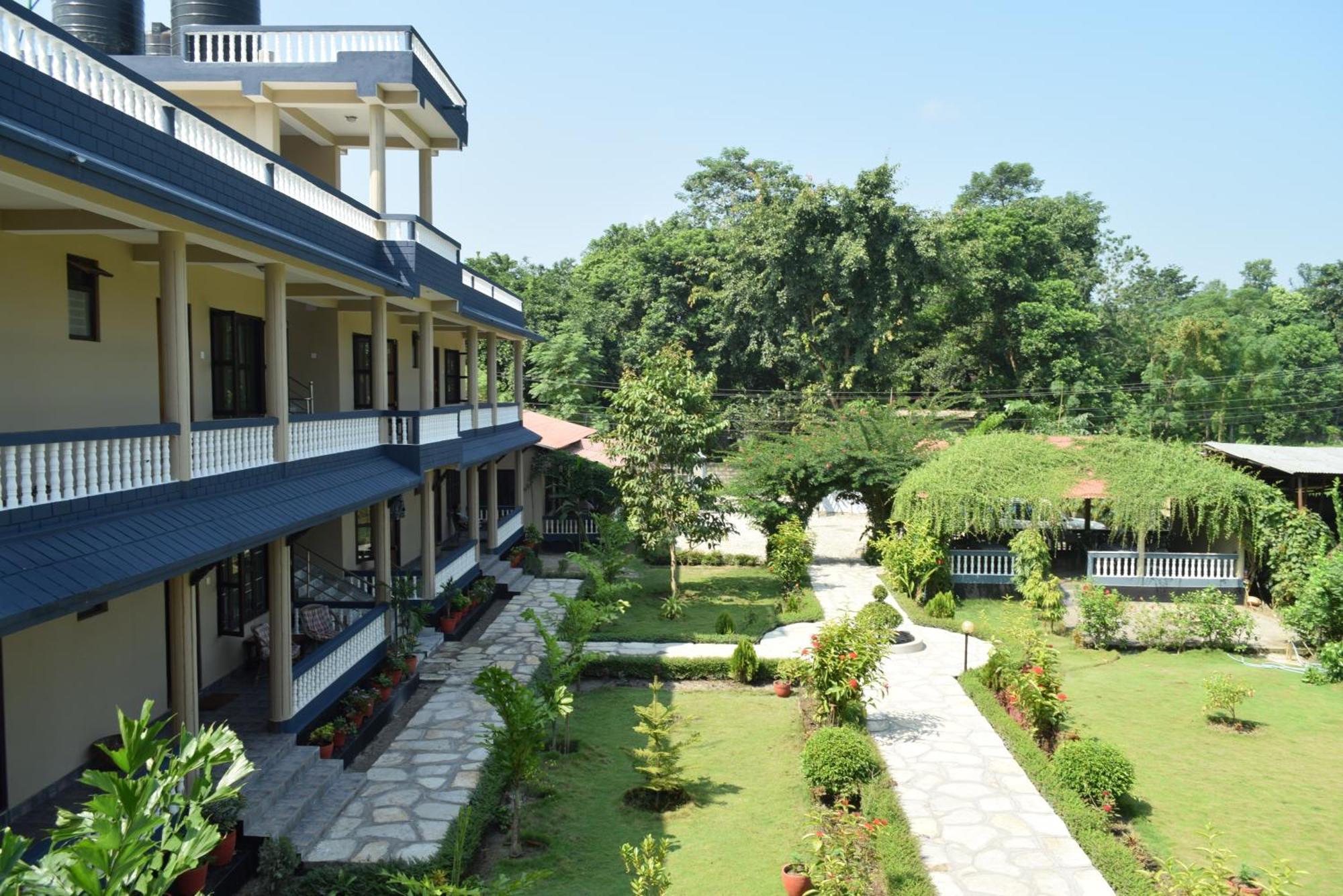 Chitwan Village Resort Sauraha Room photo