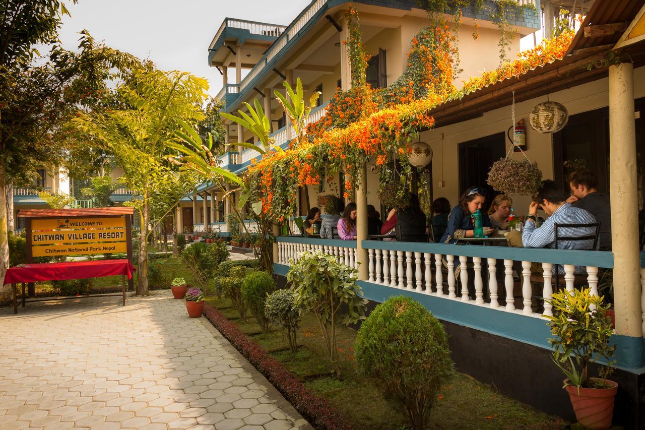 Chitwan Village Resort Sauraha Exterior photo